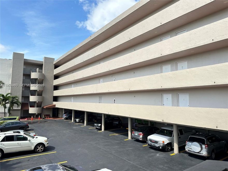 Upgraded 2 bedrooms & 2 bathrooms condo in the central area of Fontainebleau. Property features a spacious living and dining areas, a remodeled kitchen with granite countertops. Title throughout, washer and dryer inside unit and a nice sized balcony. Centrally located right of 87th Ave, close to schools, shopping centers and major highways. Secured key/card entry building, community pool, elevator, and laundry facility in the same building.