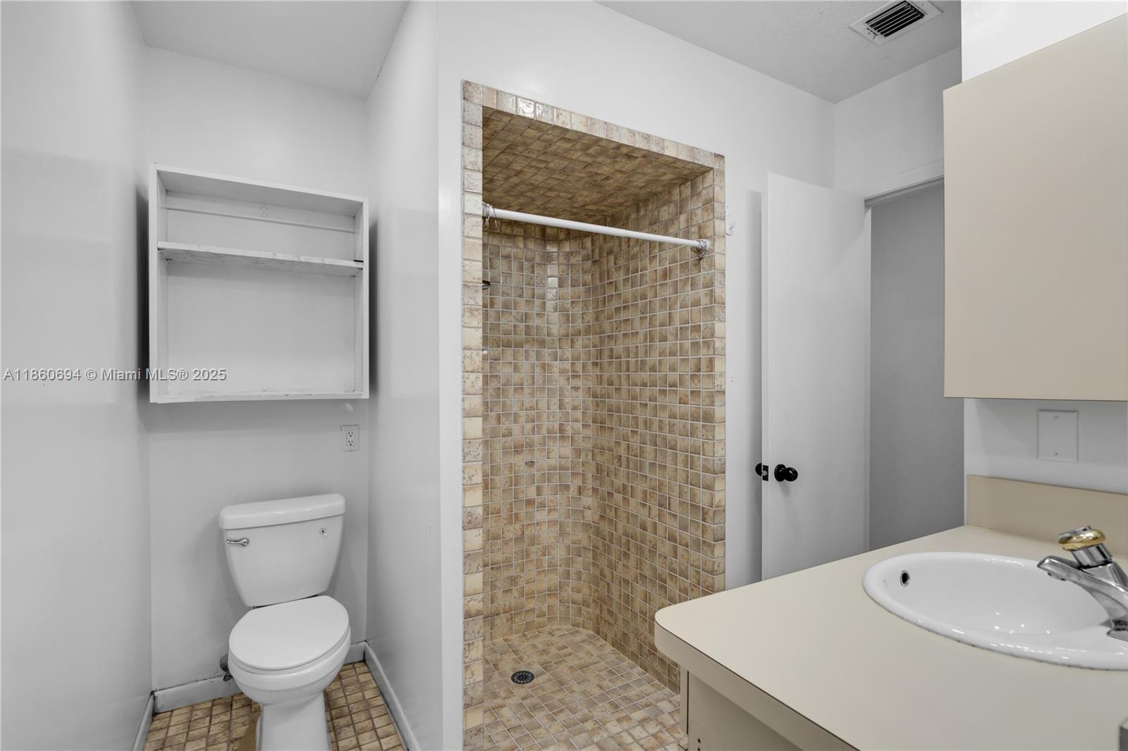 REDLANDS - Residential