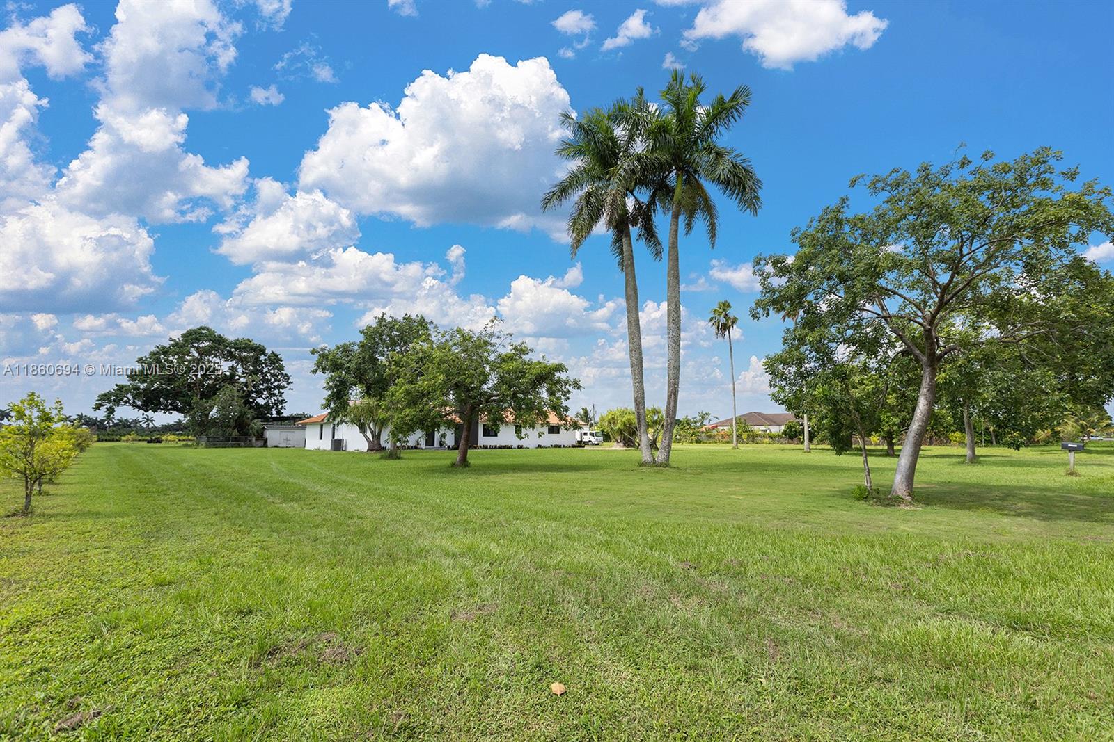 REDLANDS - Residential