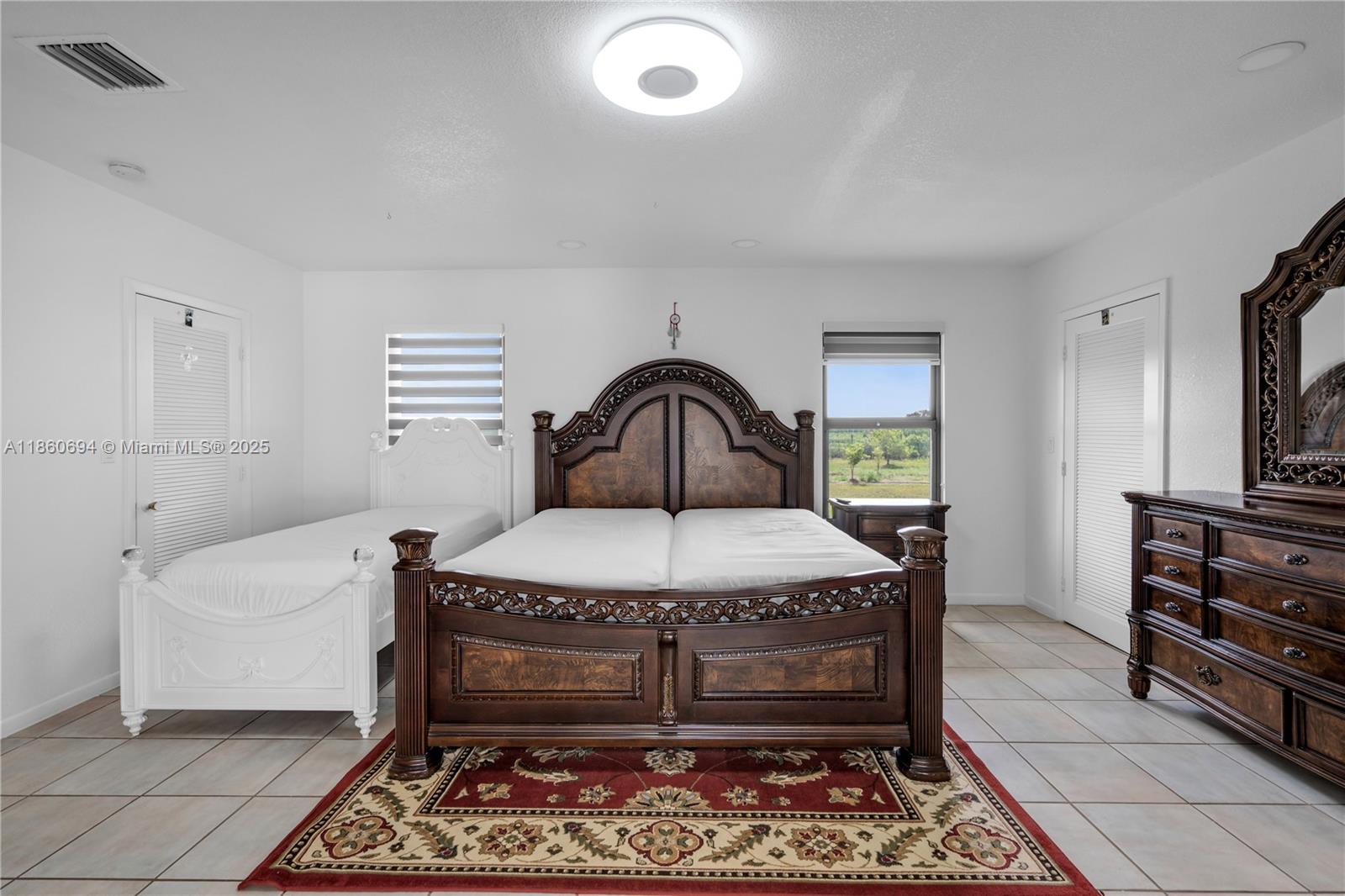 REDLANDS - Residential