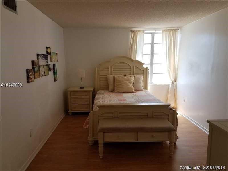 CARIBBEAN BREEZE CONDO - Residential Lease