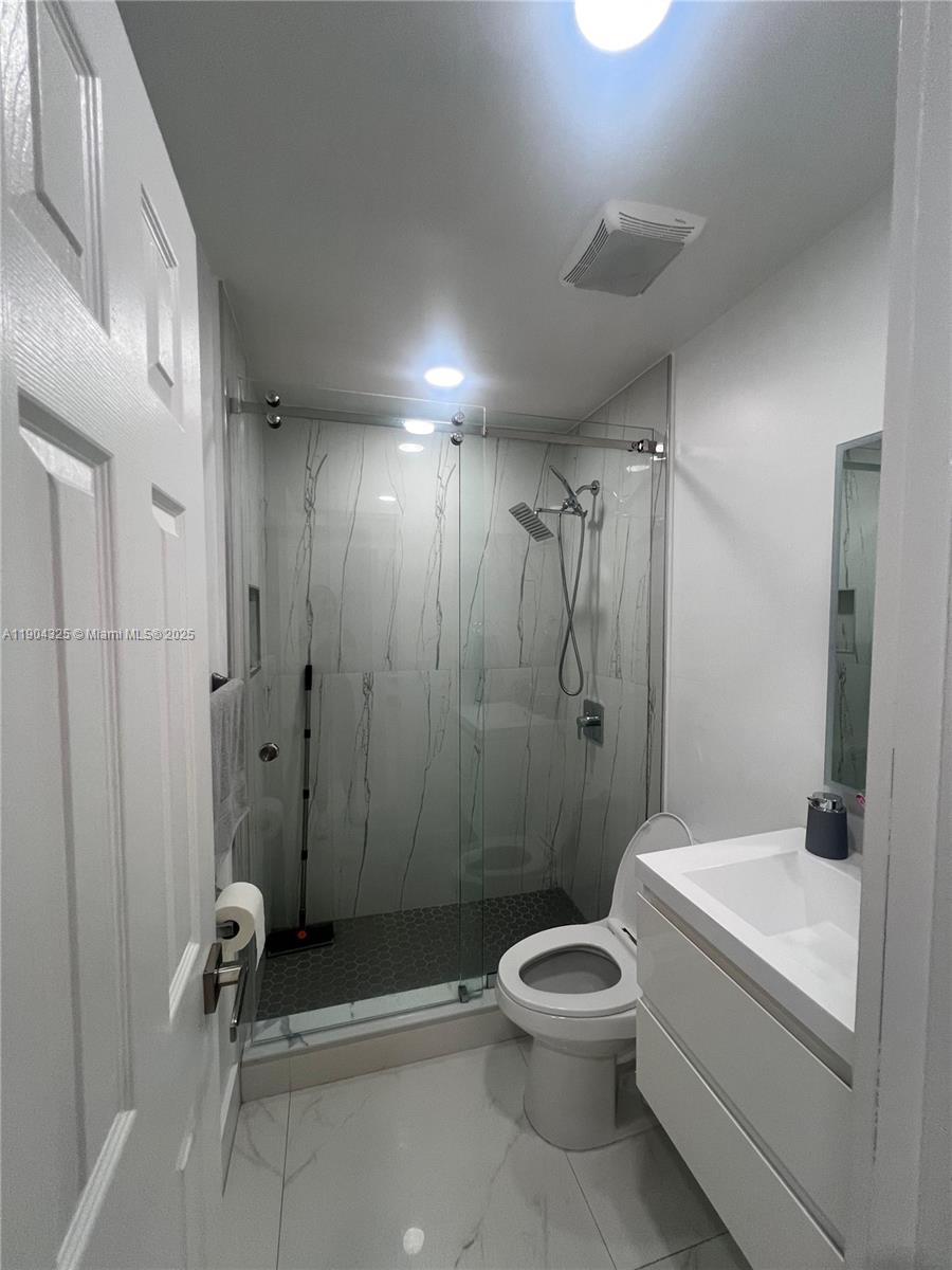 LESLIE ESTATES SEC FIVE - Residential