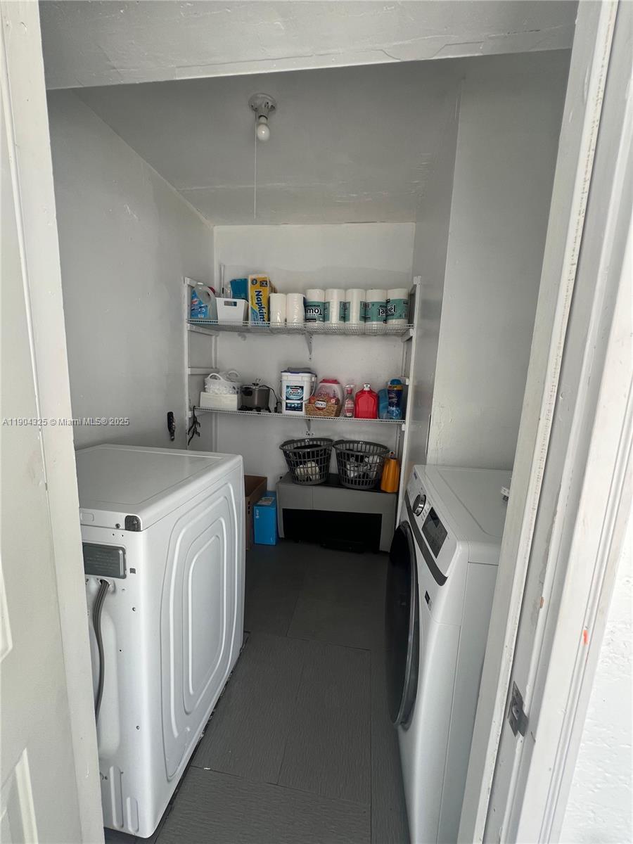 LESLIE ESTATES SEC FIVE - Residential