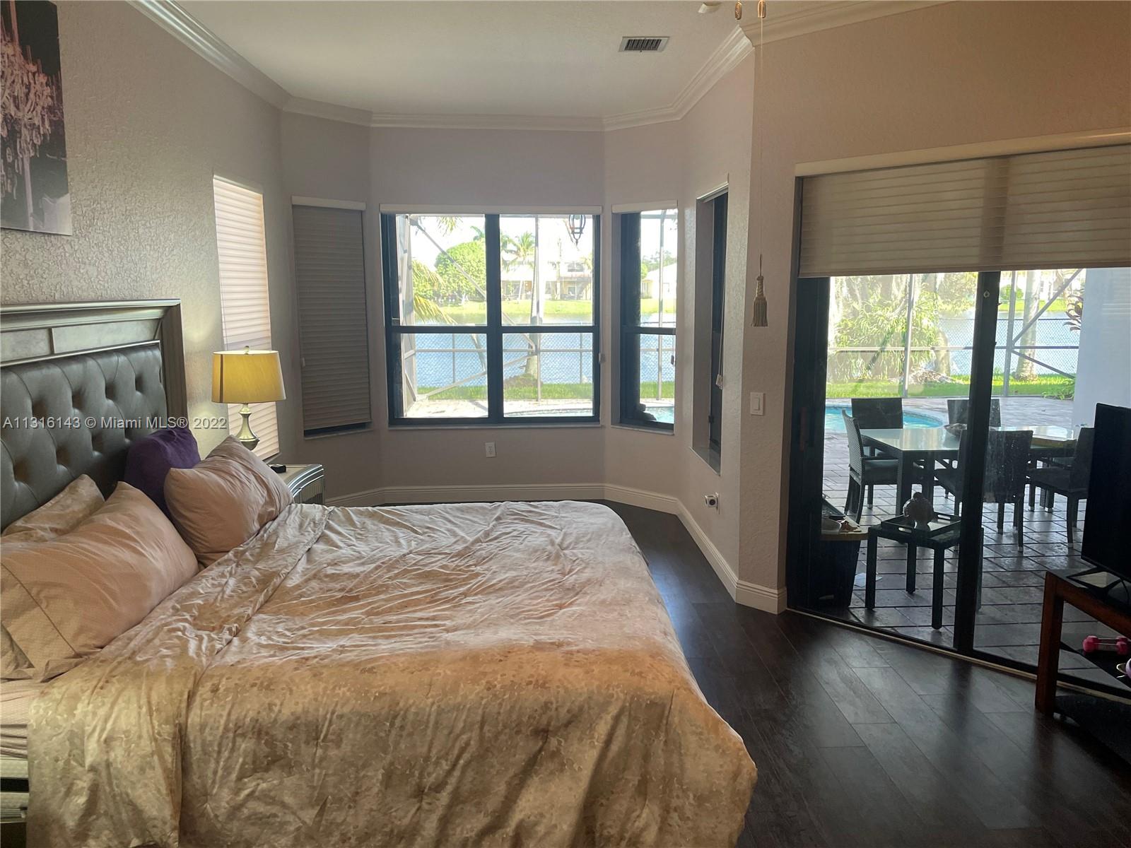 PASADENA AT PEMBROKE SHOR - Residential Lease