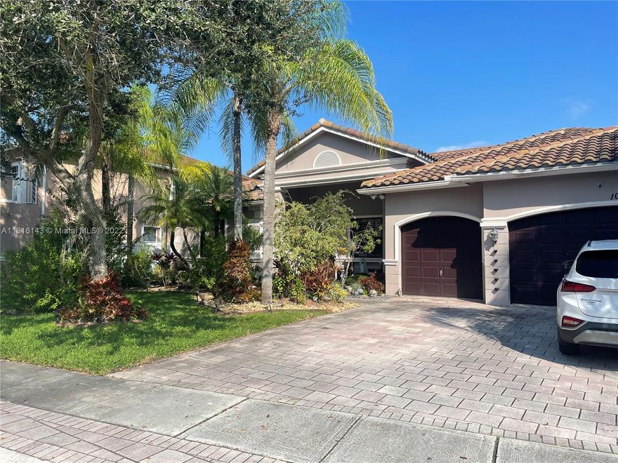 Lovely, gated split bedroom pool home.  Spacious common areas, tons of storage. Features many upgrades, pool with lake views.  Up to two pets welcome. Quick move-in.  Lawn and pool care included