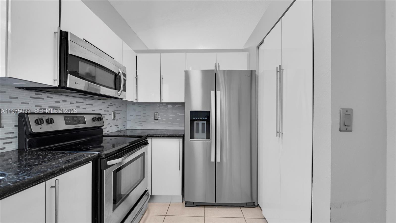 SOMERSET II SOUTH - Residential Lease