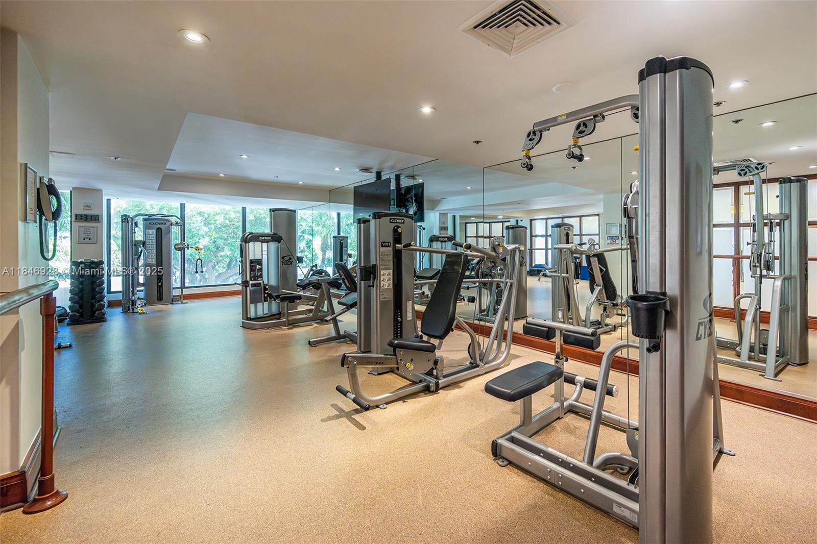 KENILWORTH CONDO - Residential Lease