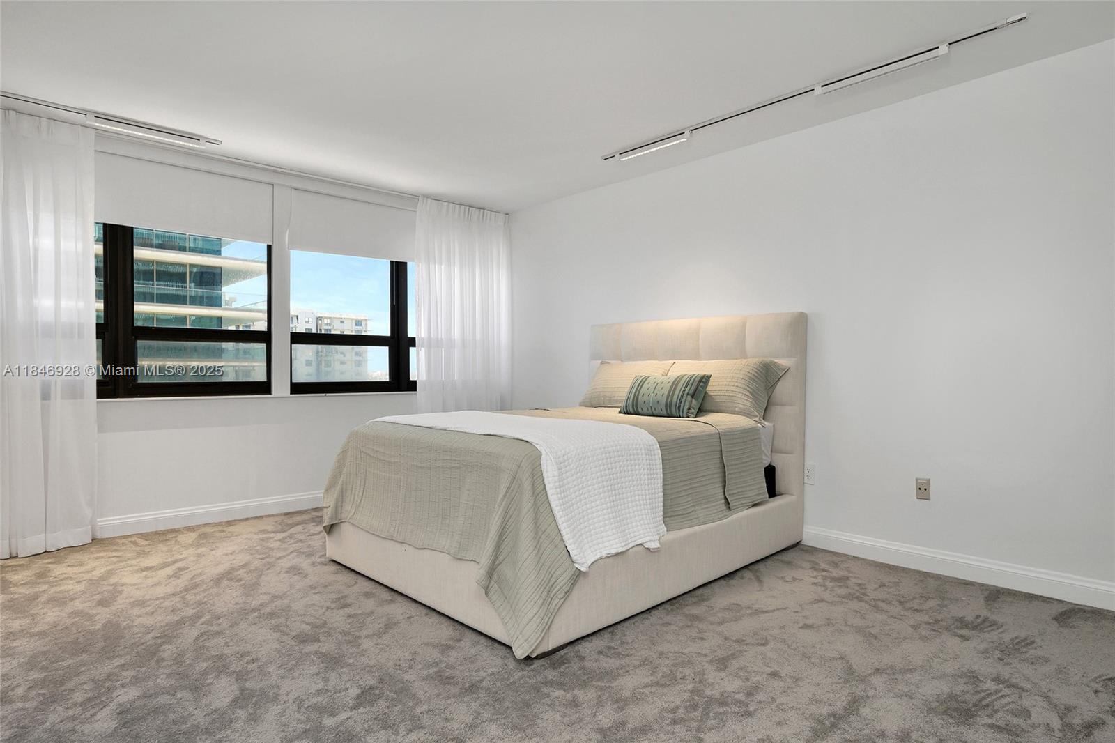 KENILWORTH CONDO - Residential Lease