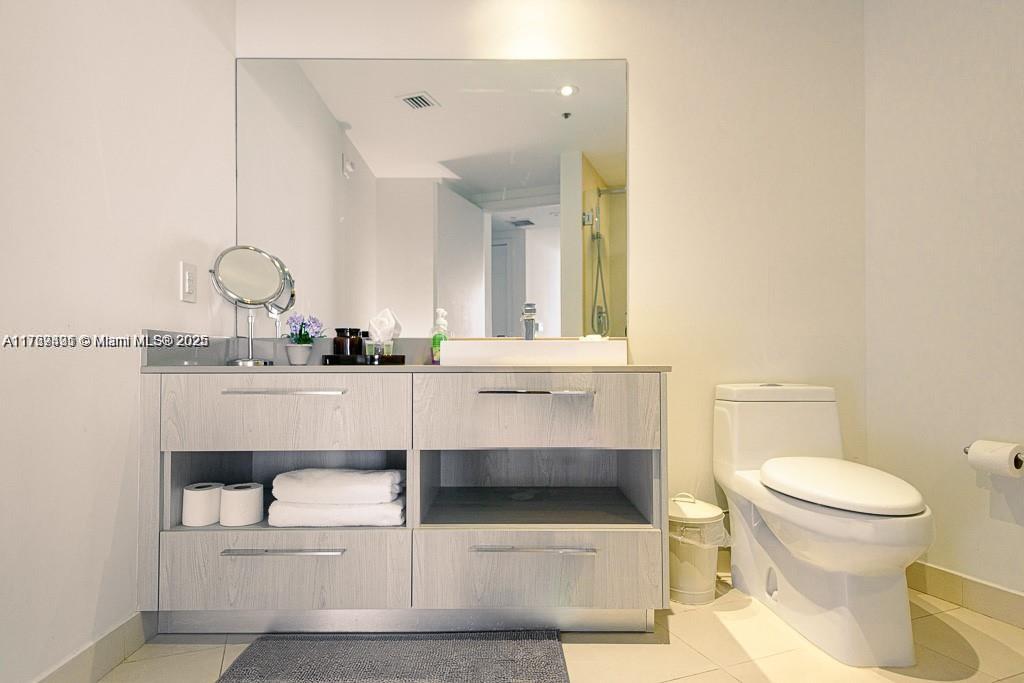 4111 SOUTH OCEAN DRIVE CO - Residential Lease