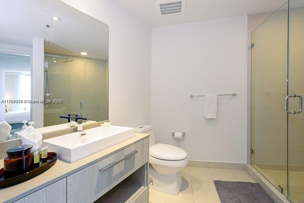 4111 SOUTH OCEAN DRIVE CO - Residential Lease