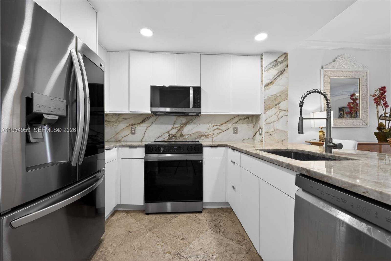 HIGHLAND BEACH CLUB CONDO - Residential