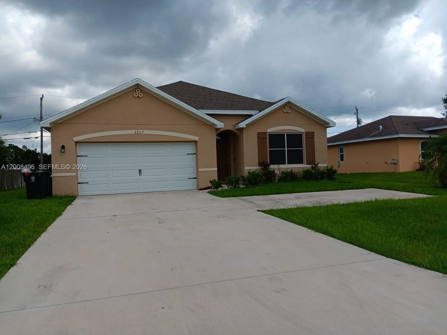 Very well maintained 4 bedrooms, 2 baths, 2 car garage with 1828 sq. ft. home! Lovely and quiet neighborhood. Great open floor plan with large kitchen island and large walk in pantry. Stainless steel appliances, washer and dryer included.  Ceramic tile flooring in most living areas and wood floors.  Smart Home Technology and energy efficient home. Wide doorways, especially in master bedroom. Huge patio with enough room for a pool. 
Centrally located between Tradition and St Lucie West, and only minutes from I-95.