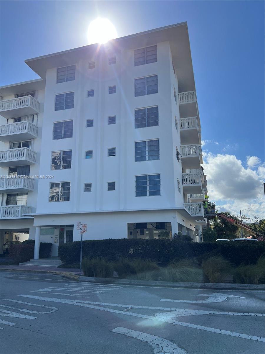 Property for Sale at 4142 N Jefferson Ave 6B, Miami Beach, Miami-Dade County, Florida - Bedrooms: 1 
Bathrooms: 1  - $390,000