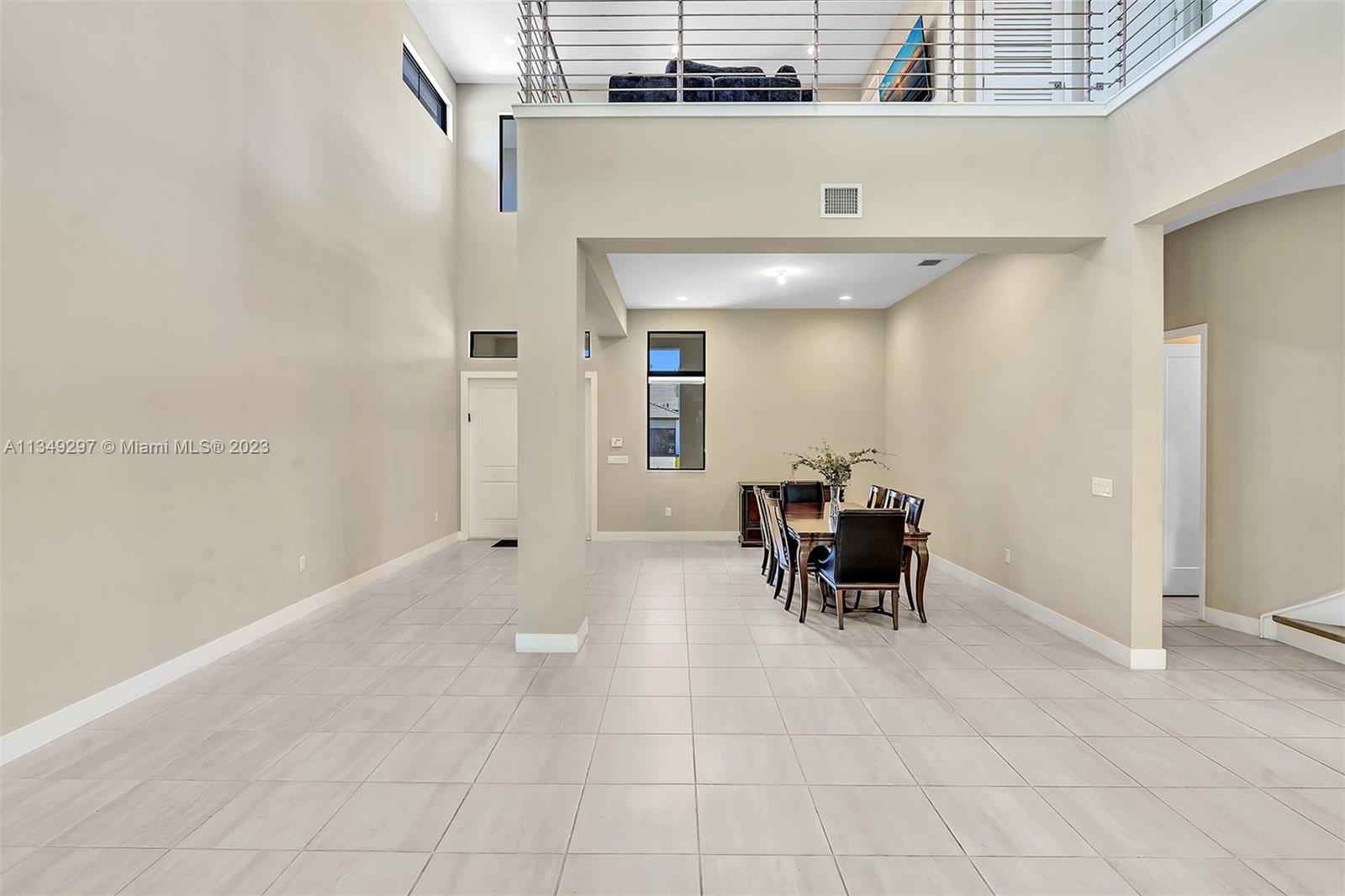 ROYAL ESTATES OF COOPER C - Residential Lease