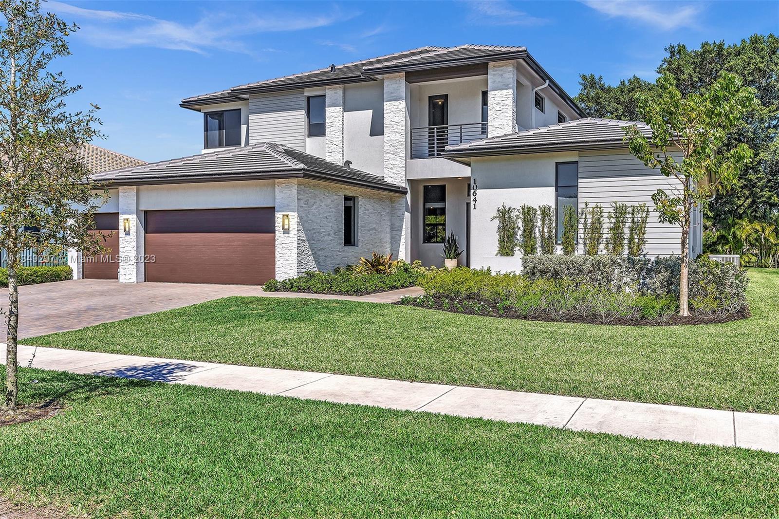 ROYAL ESTATES OF COOPER C - Residential Lease