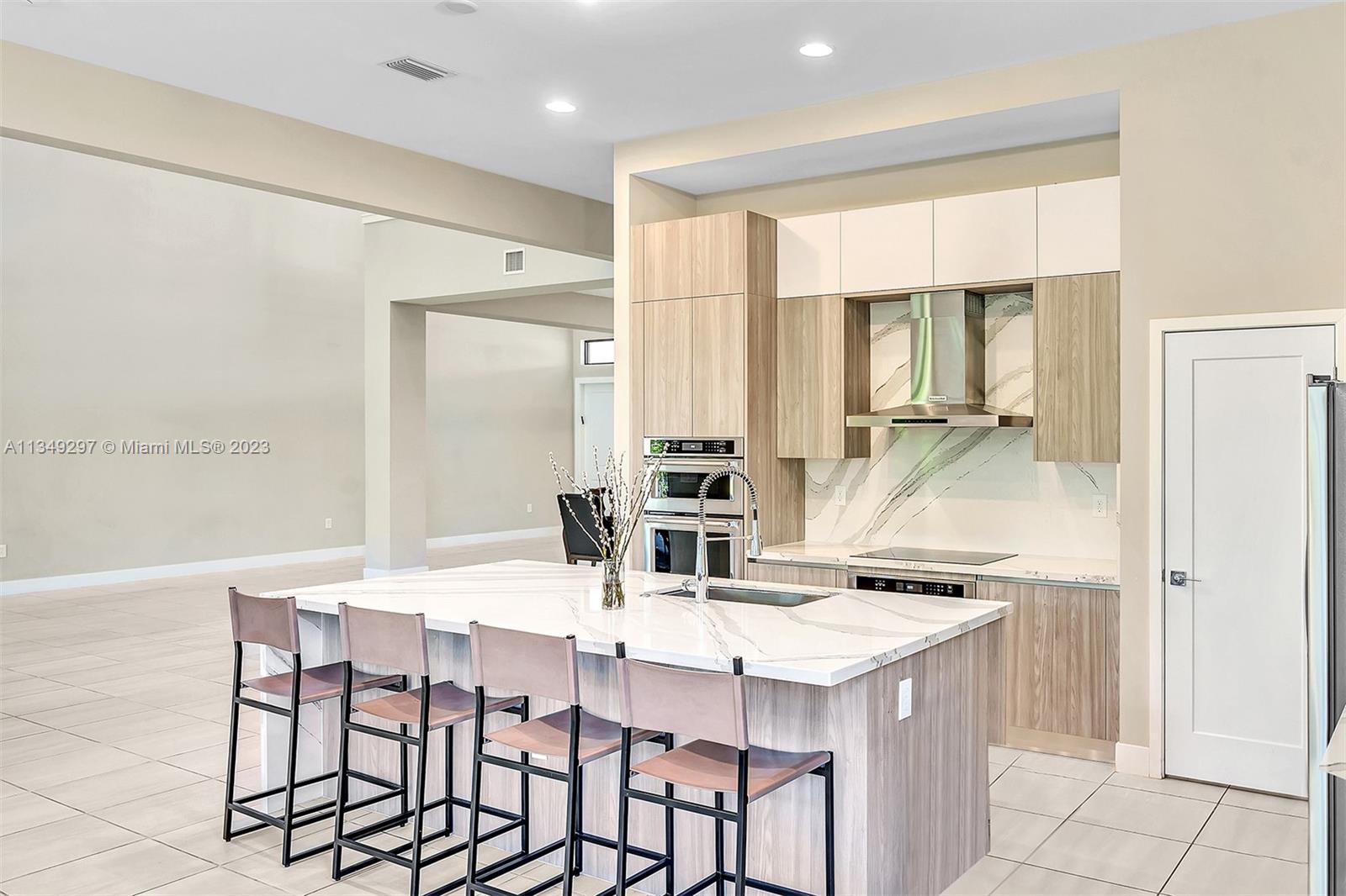 ROYAL ESTATES OF COOPER C - Residential Lease