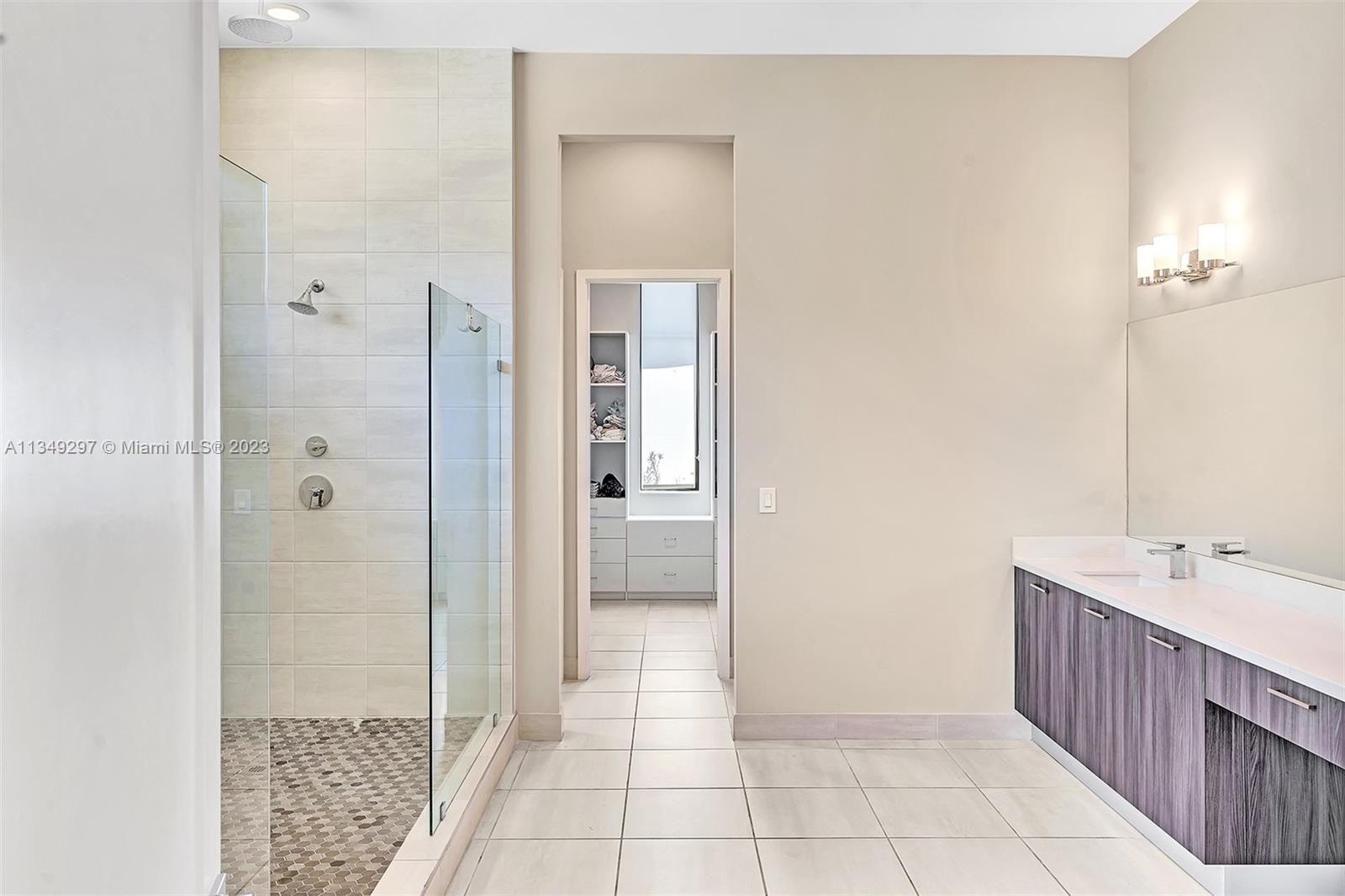 ROYAL ESTATES OF COOPER C - Residential Lease
