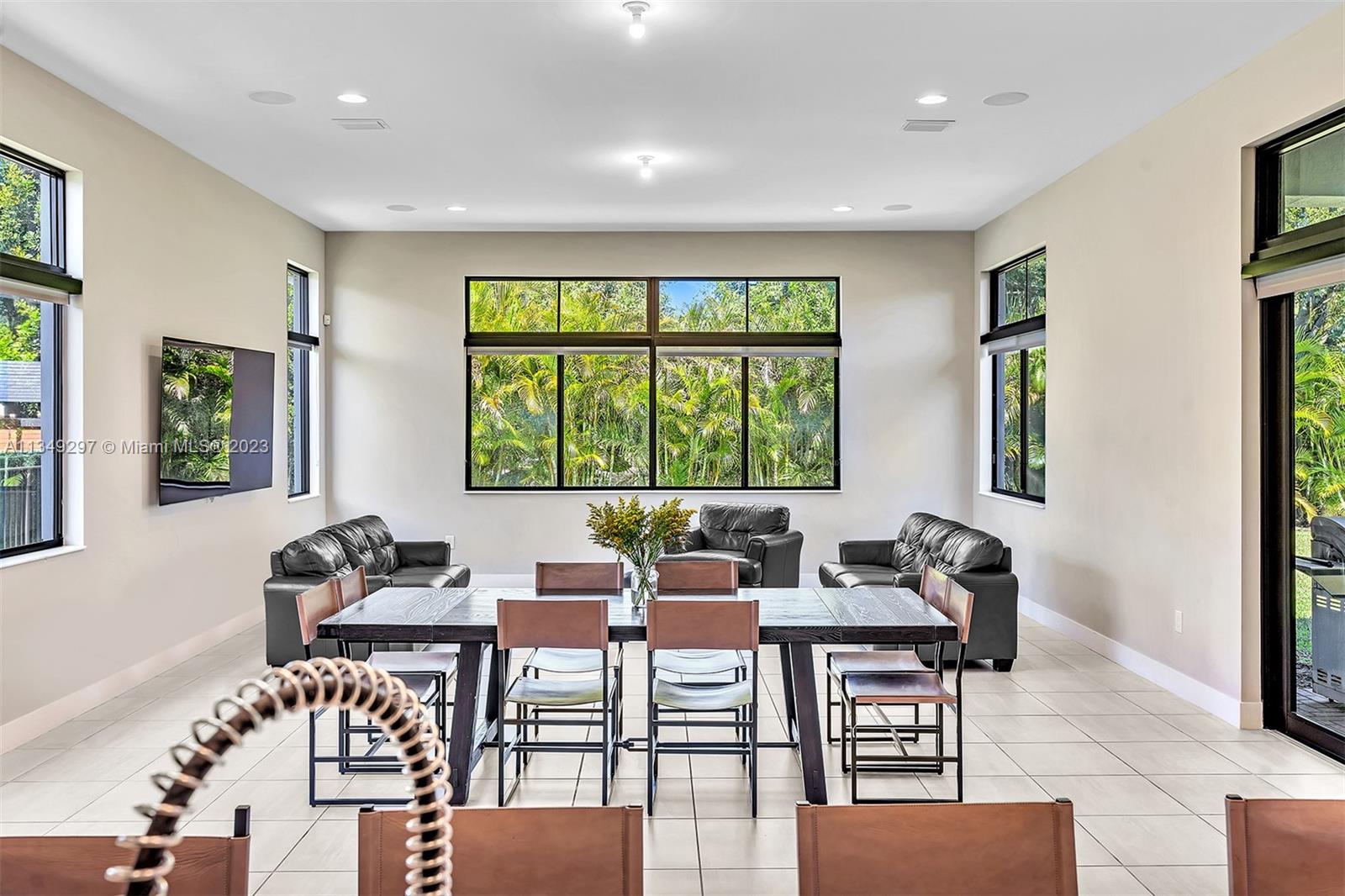ROYAL ESTATES OF COOPER C - Residential Lease