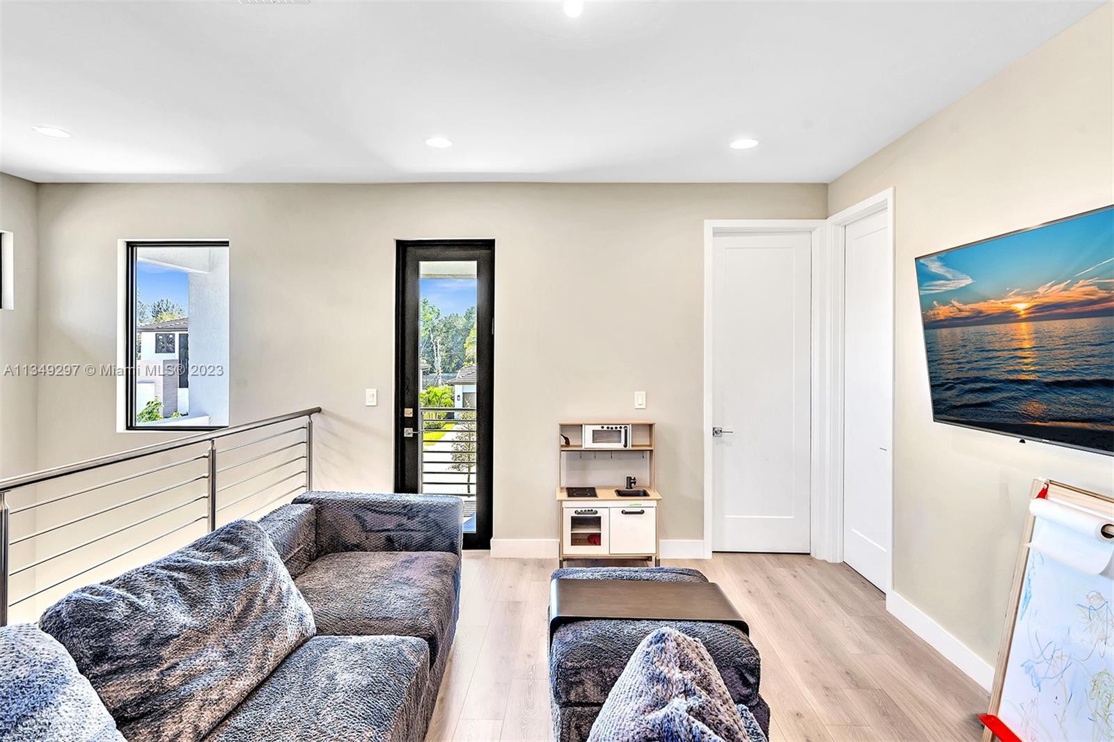 ROYAL ESTATES OF COOPER C - Residential Lease