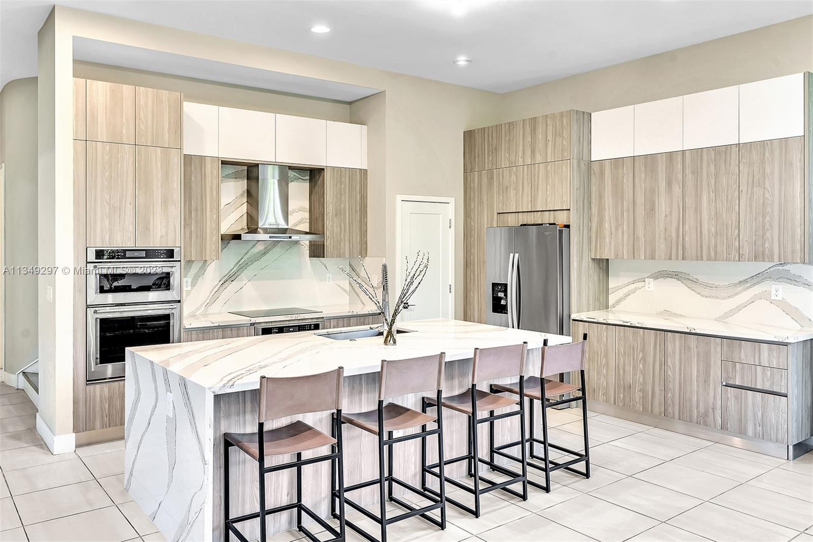 ROYAL ESTATES OF COOPER C - Residential Lease
