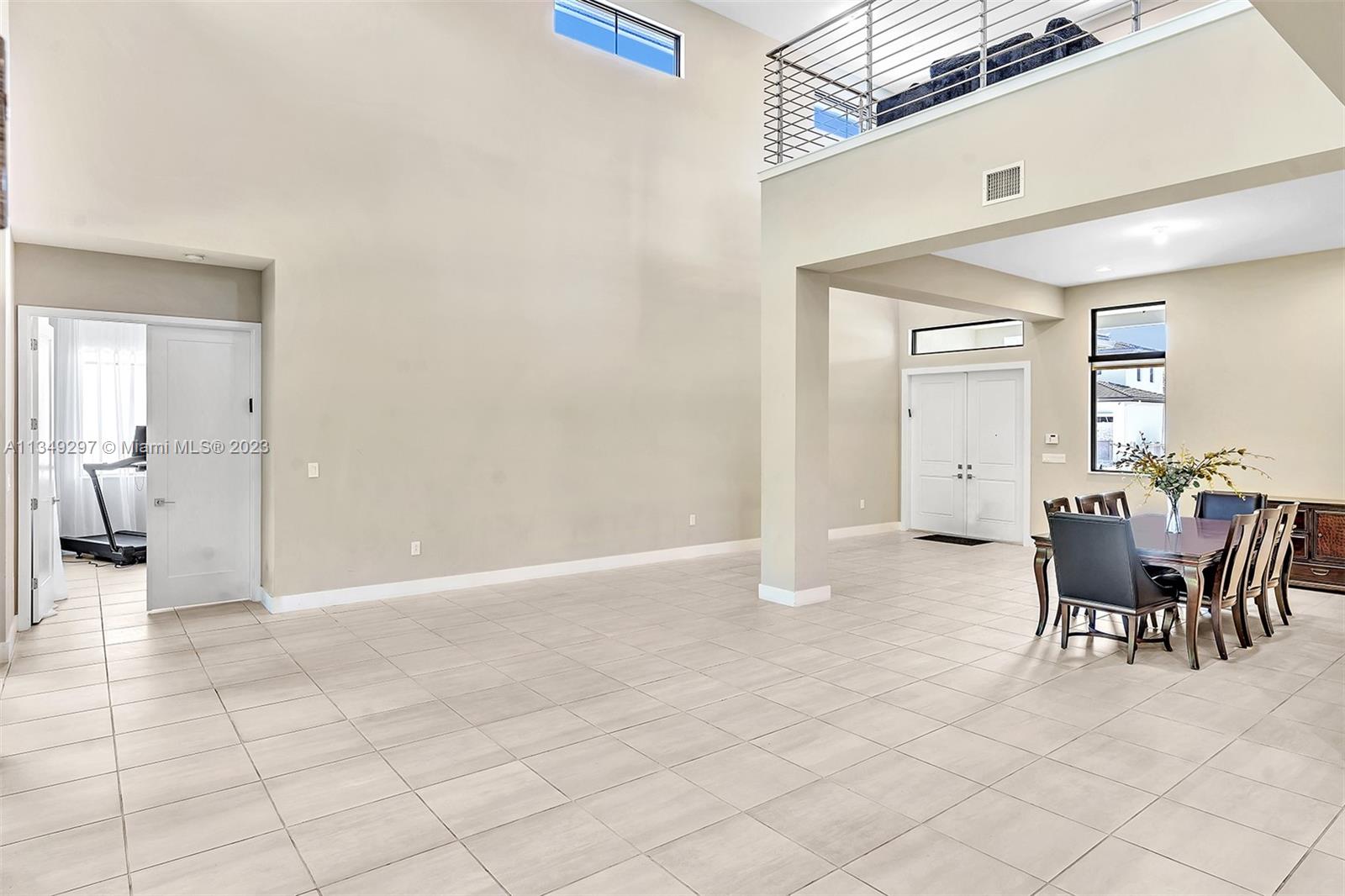 ROYAL ESTATES OF COOPER C - Residential Lease