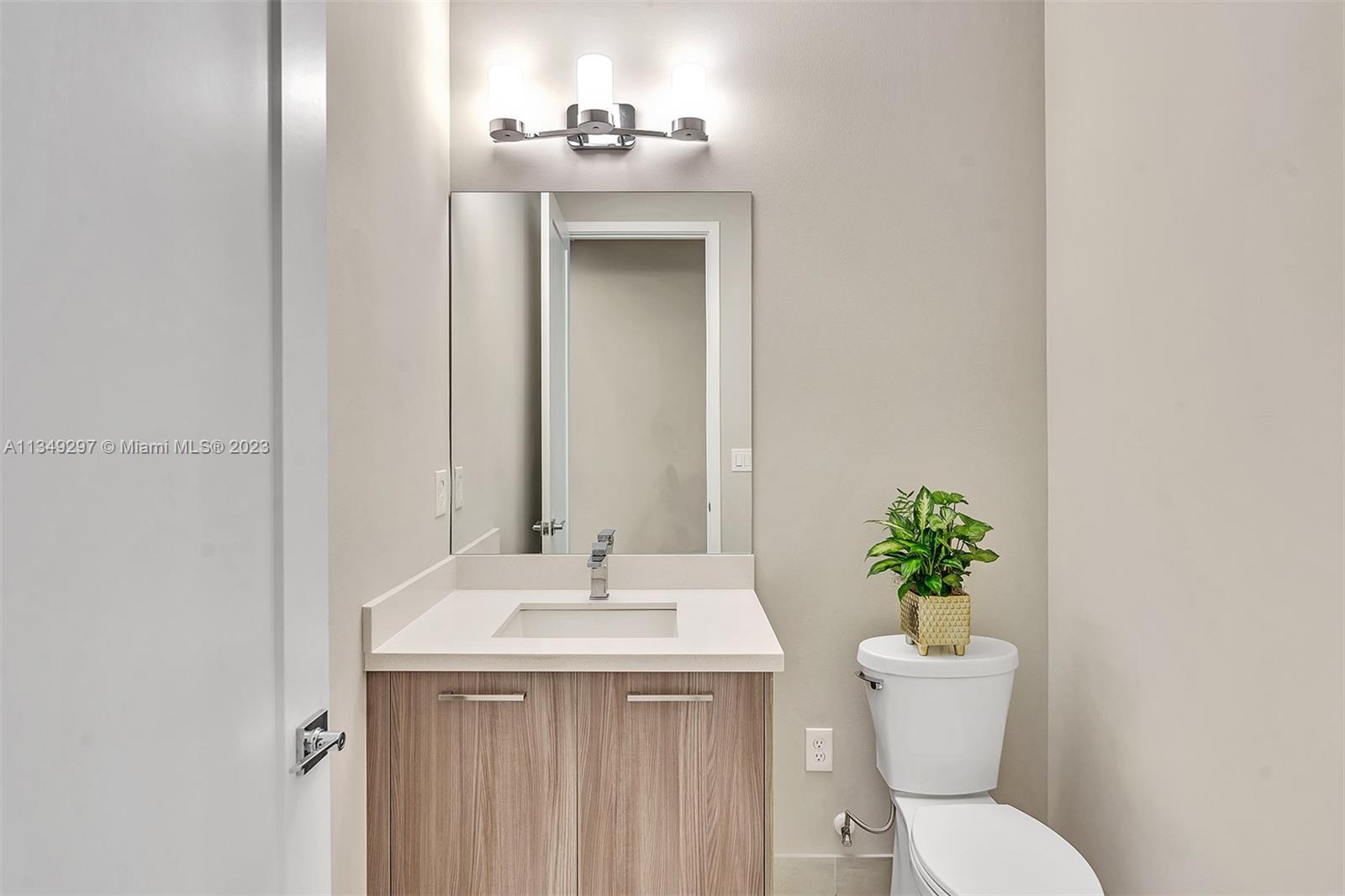 ROYAL ESTATES OF COOPER C - Residential Lease
