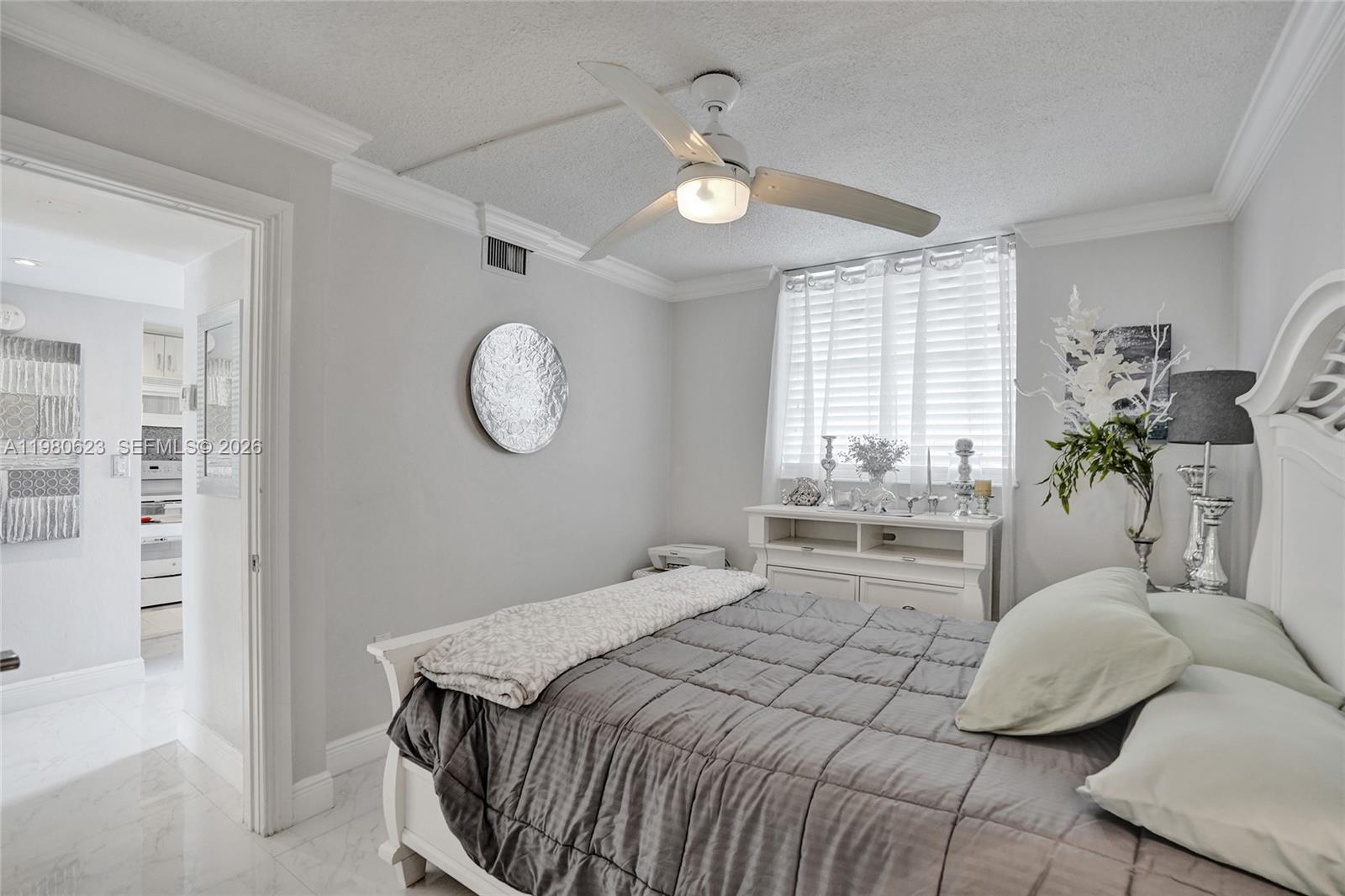 ISLANDS-BERMUDA CONDO - Residential