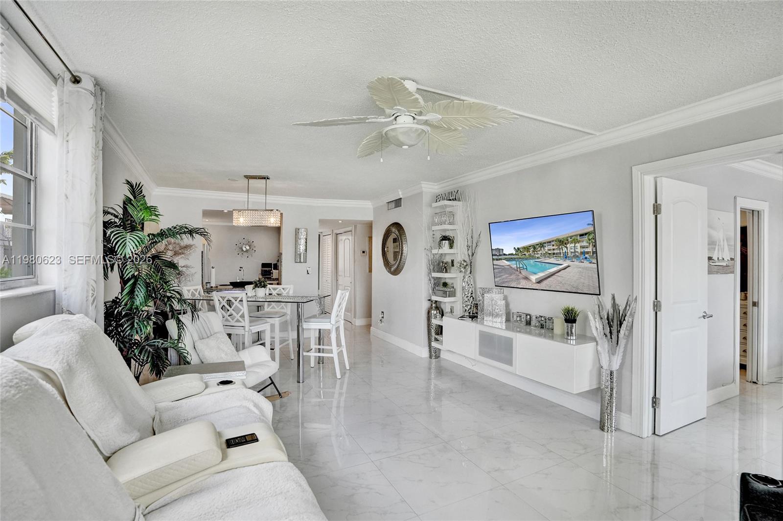 ISLANDS-BERMUDA CONDO - Residential