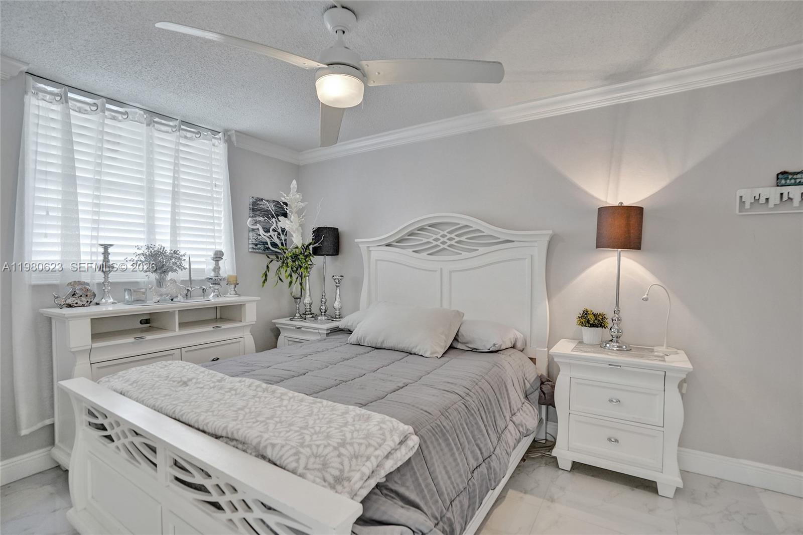 ISLANDS-BERMUDA CONDO - Residential