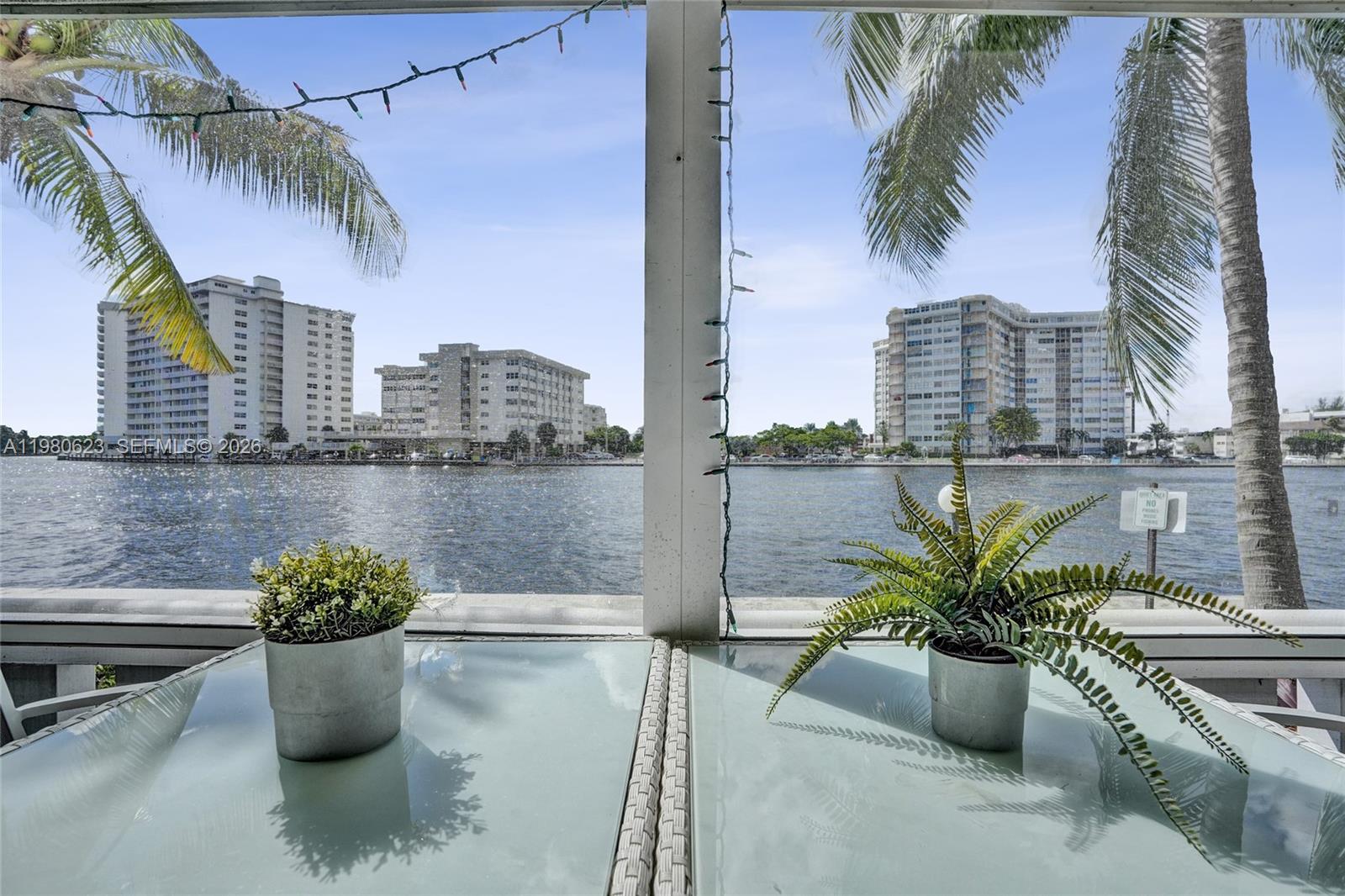 ISLANDS-BERMUDA CONDO - Residential