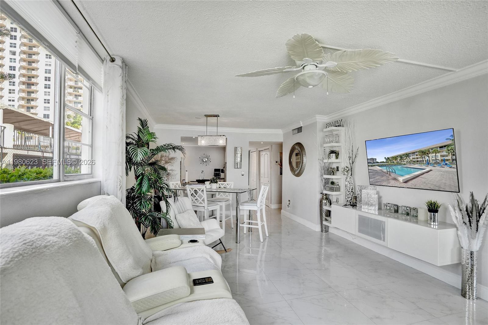 ISLANDS-BERMUDA CONDO - Residential