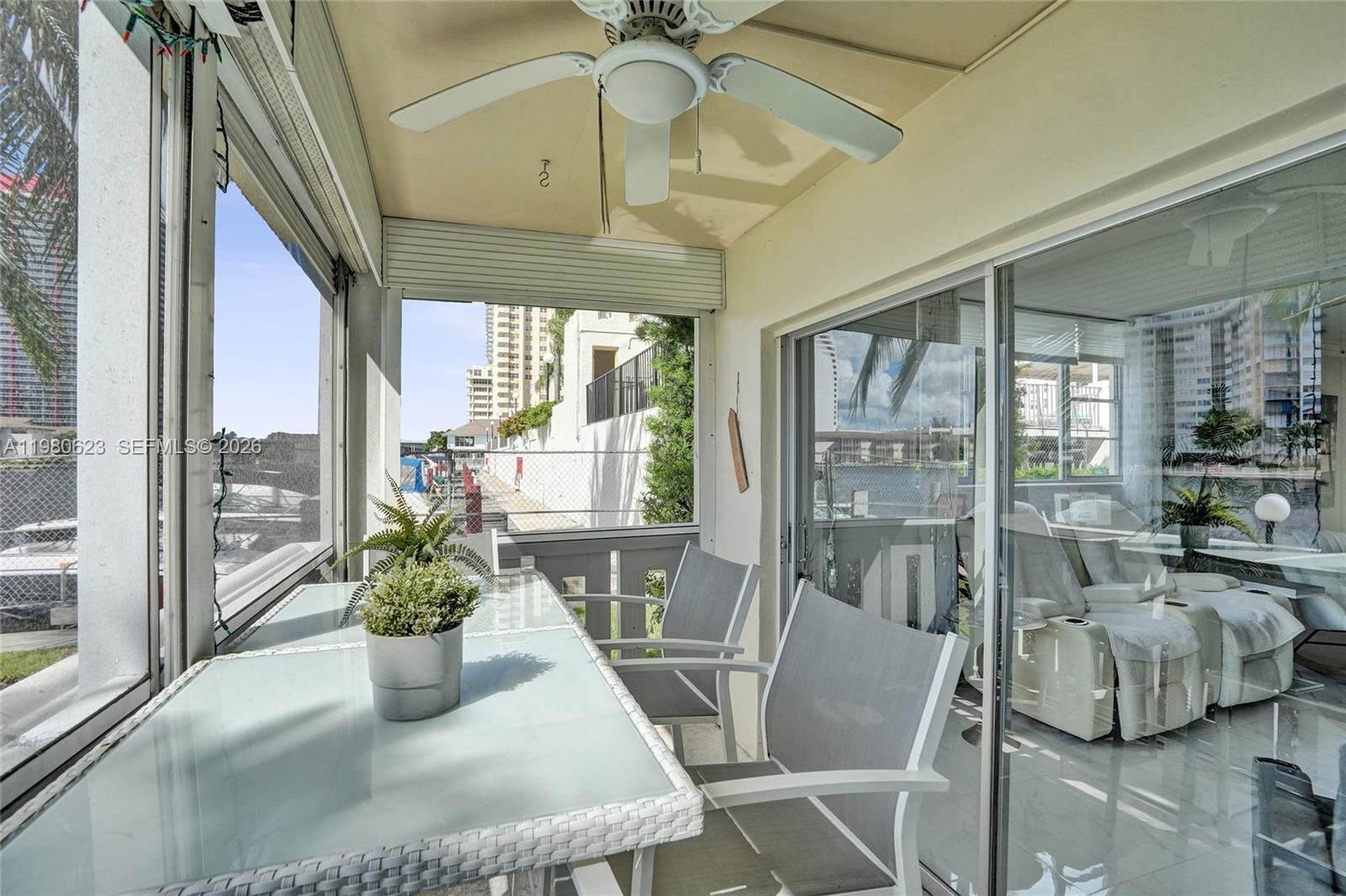 ISLANDS-BERMUDA CONDO - Residential