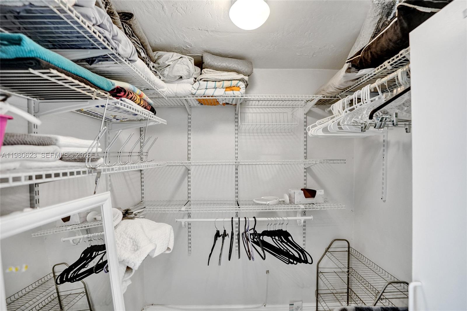 ISLANDS-BERMUDA CONDO - Residential