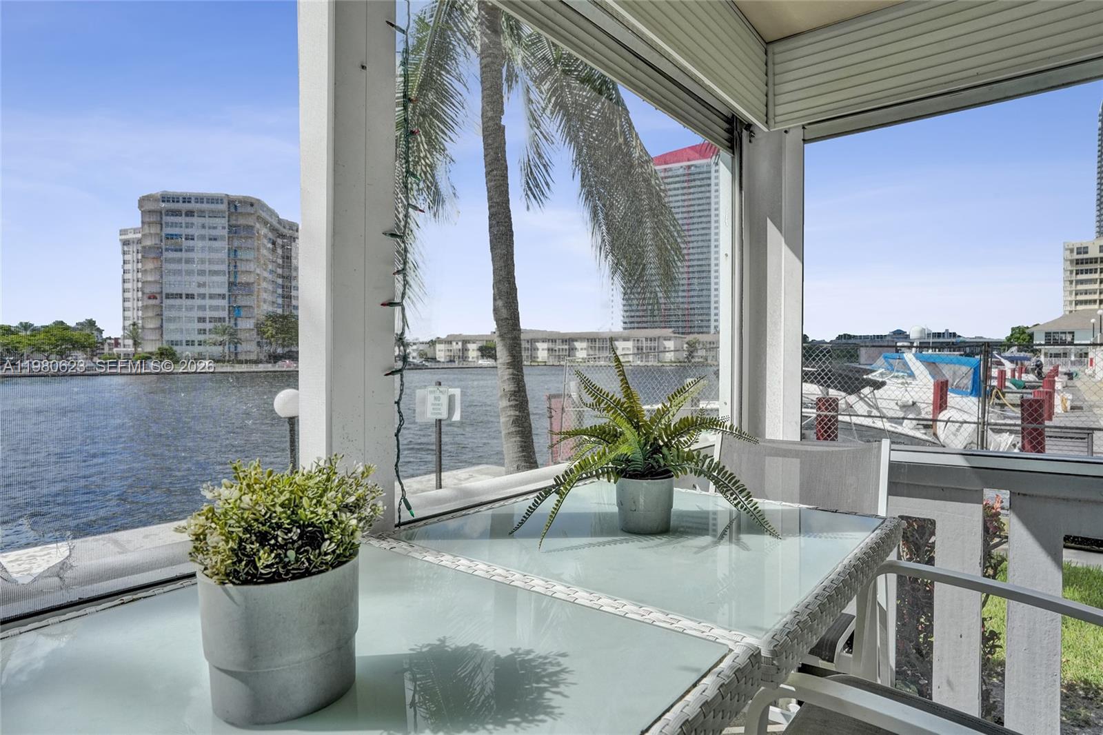 ISLANDS-BERMUDA CONDO - Residential