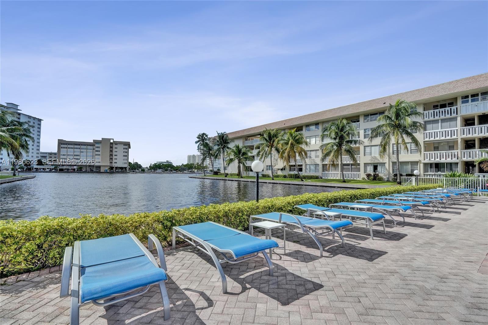 ISLANDS-BERMUDA CONDO - Residential