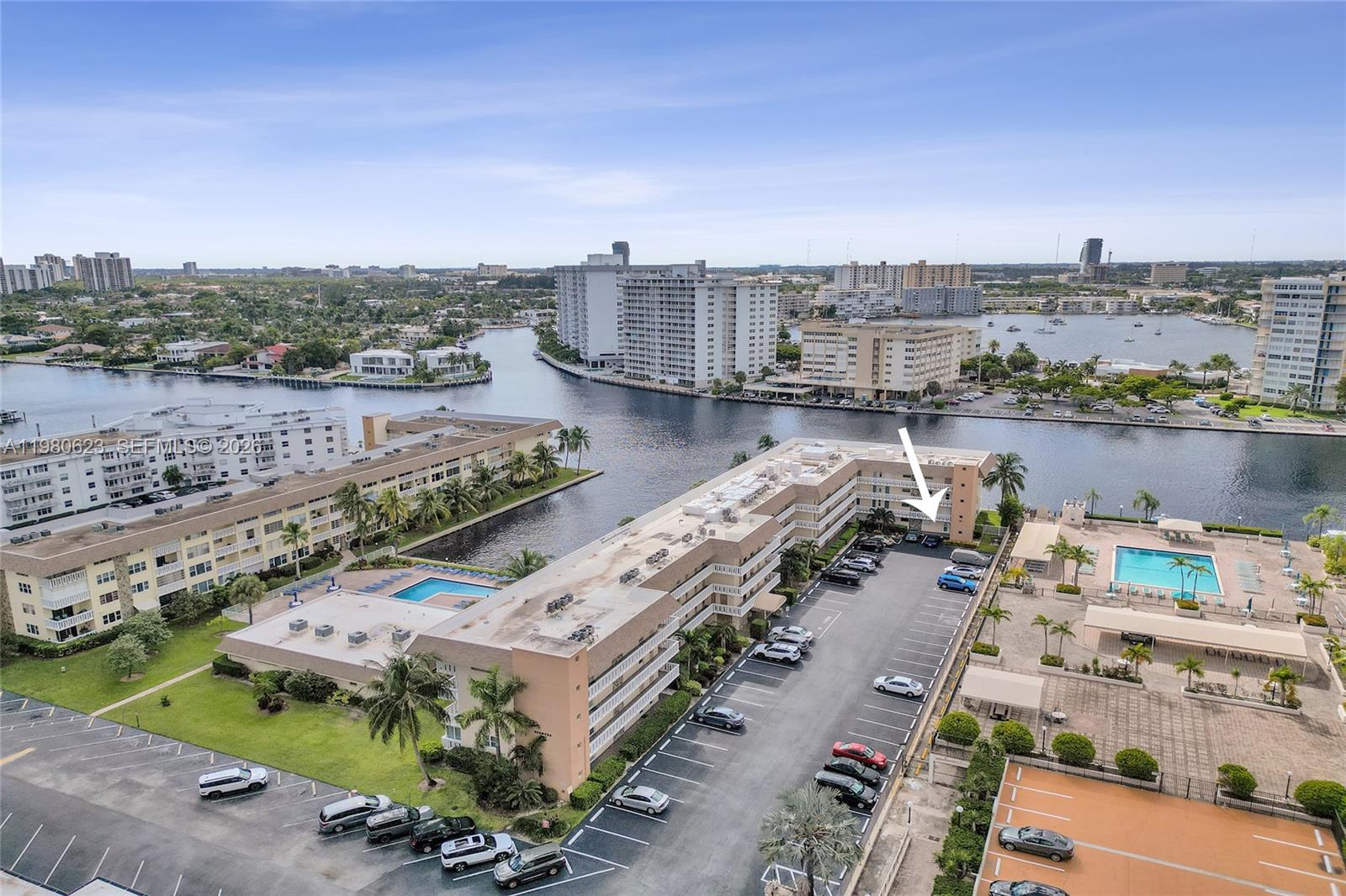 ISLANDS-BERMUDA CONDO - Residential
