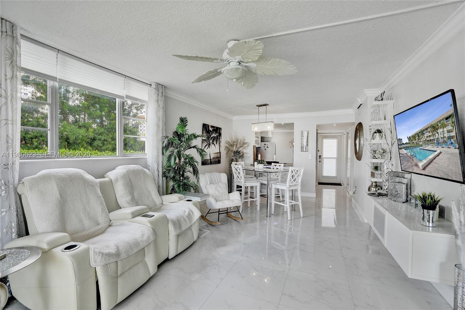 ISLANDS-BERMUDA CONDO - Residential