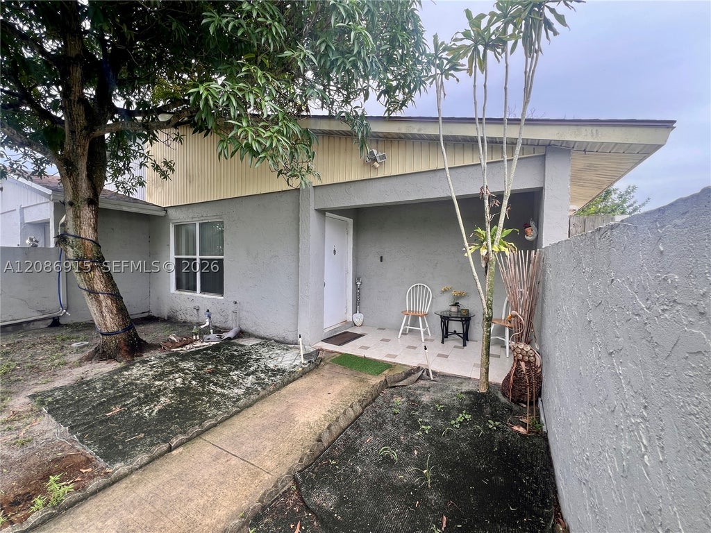 Photo of 5822 Albert Rd, West Palm Beach, FL 33415 (MLS # A12086915)