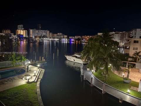 1900 Diana Dr 3C Hallandale Beach FL 33009