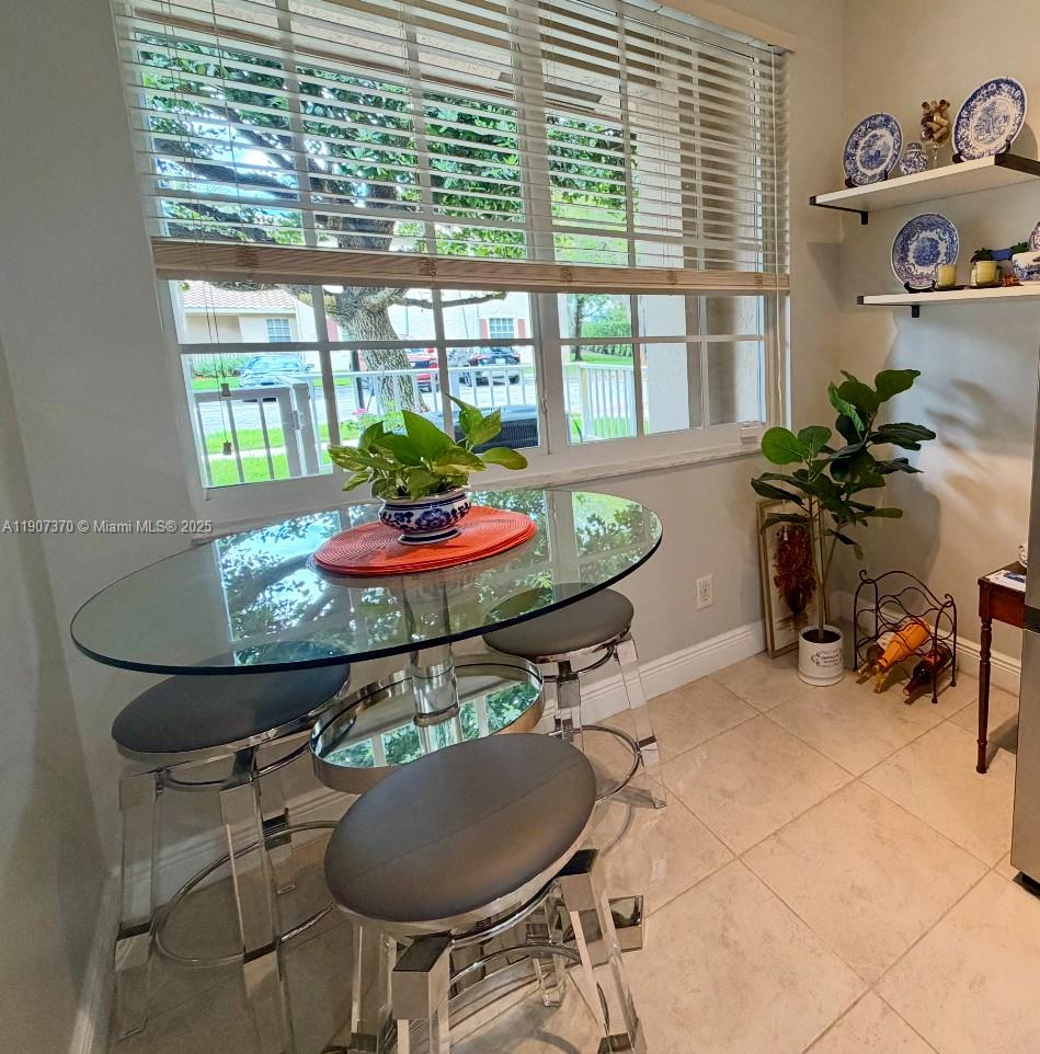 ROLLING HILLS GOLF & TENN - Residential Lease