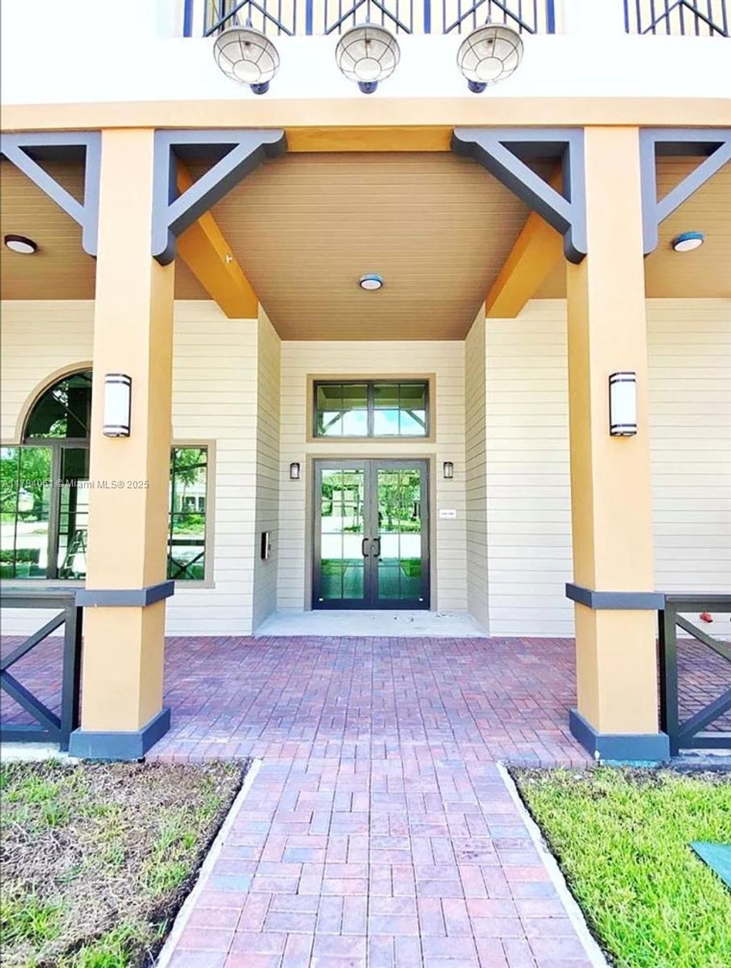 Photo of 4100 SW 64th Ave #306, Davie, FL 33314 (MLS # A11784061)