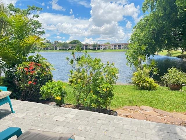 PEMBROKE POINTE SECTION T - Residential