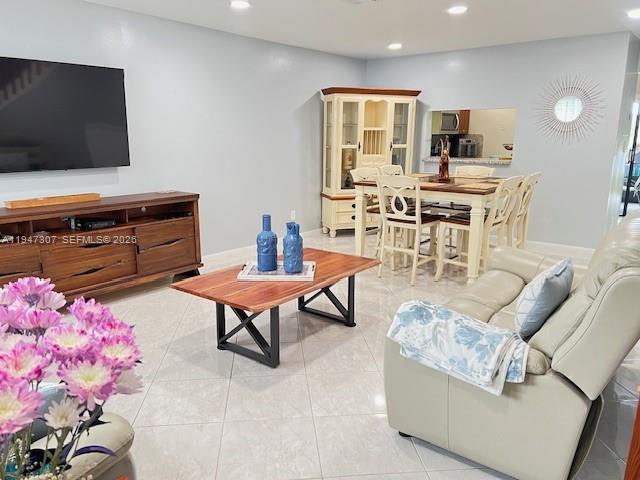 PEMBROKE POINTE SECTION T - Residential