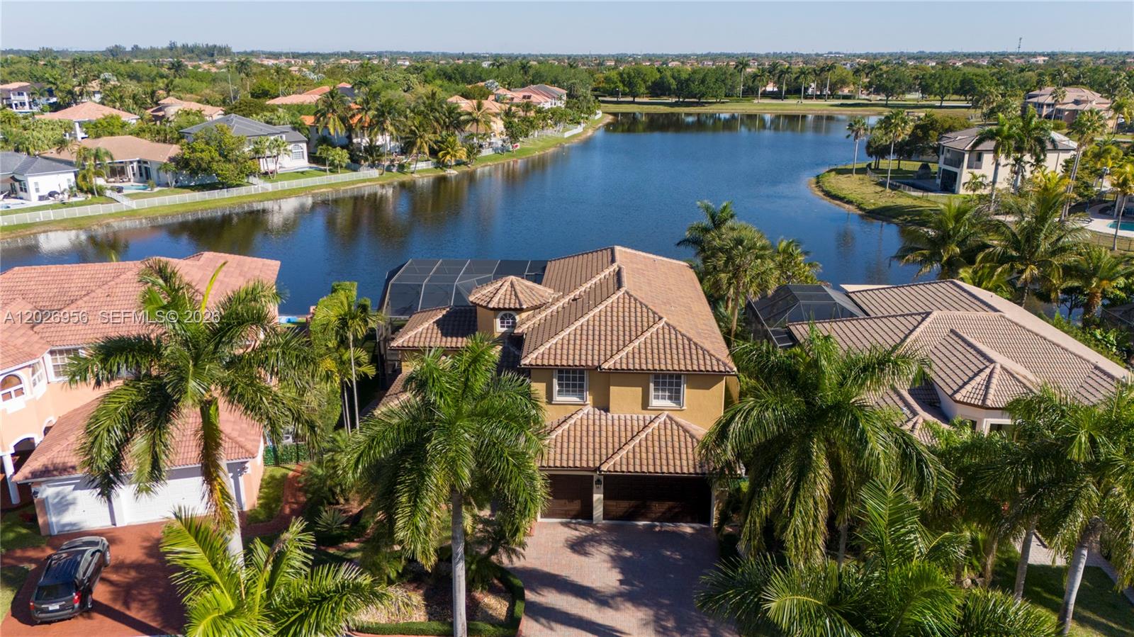 SUNSET LAKES PLAT ONE - Residential