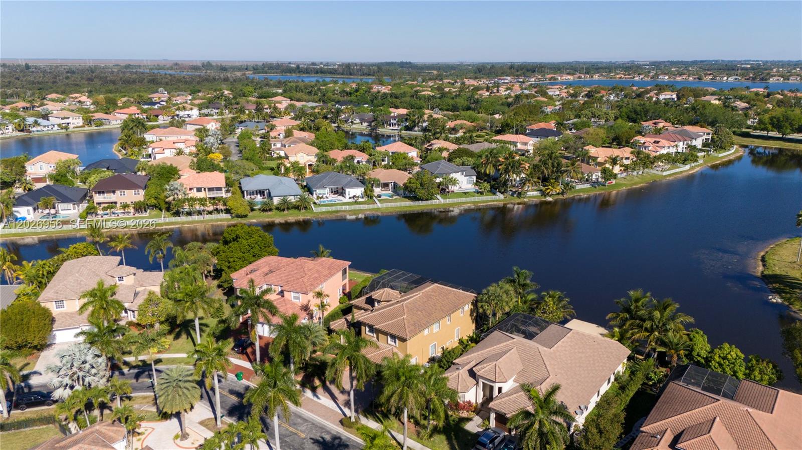 SUNSET LAKES PLAT ONE - Residential