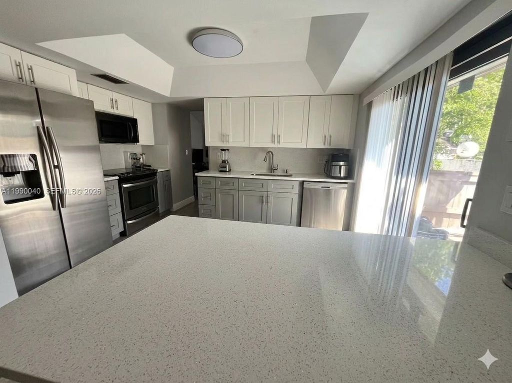 Photo of 3931 SW 84th Ter, Davie, FL 33328 (MLS # A11990040)