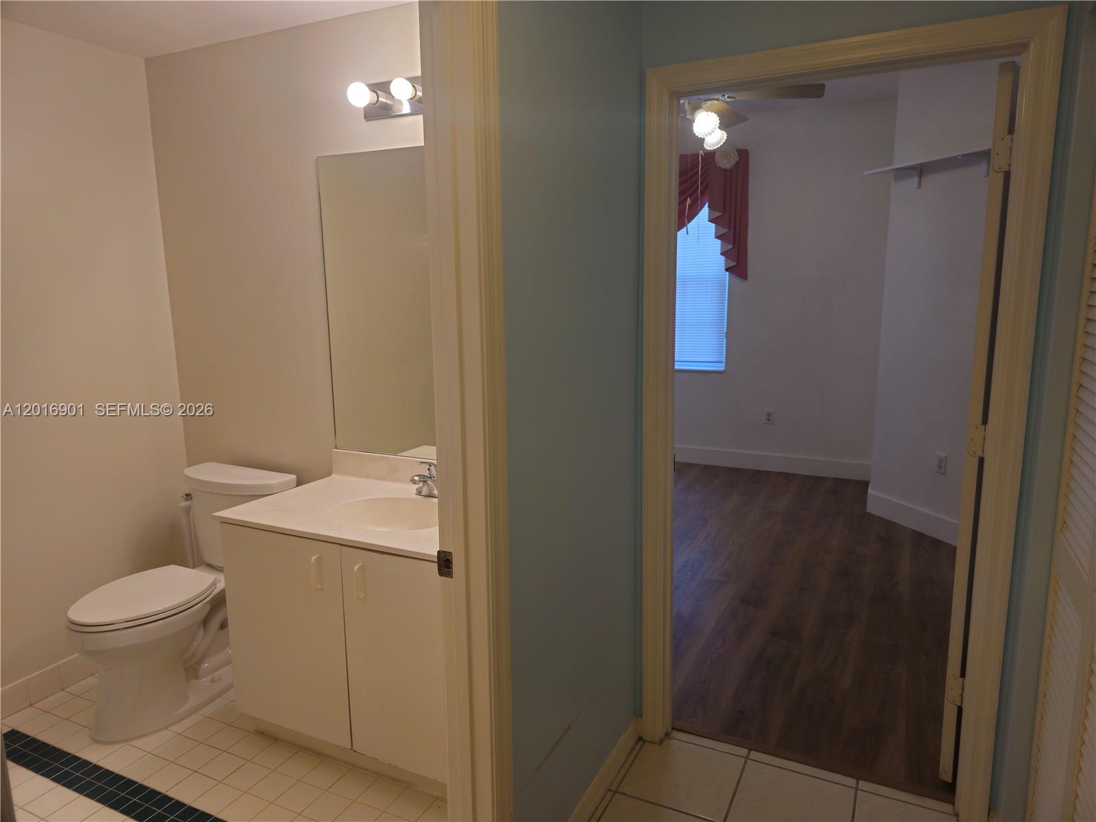 REGATTA POINTE CONDO NO S - Residential