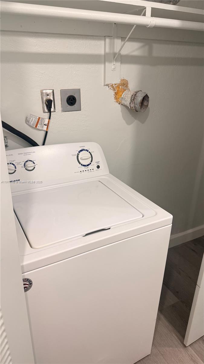 VILLAS OF MIAMI LAKES CON - Residential Lease