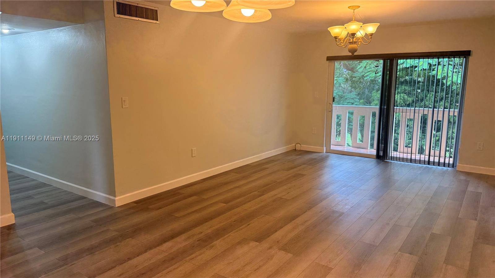 VILLAS OF MIAMI LAKES CON - Residential Lease