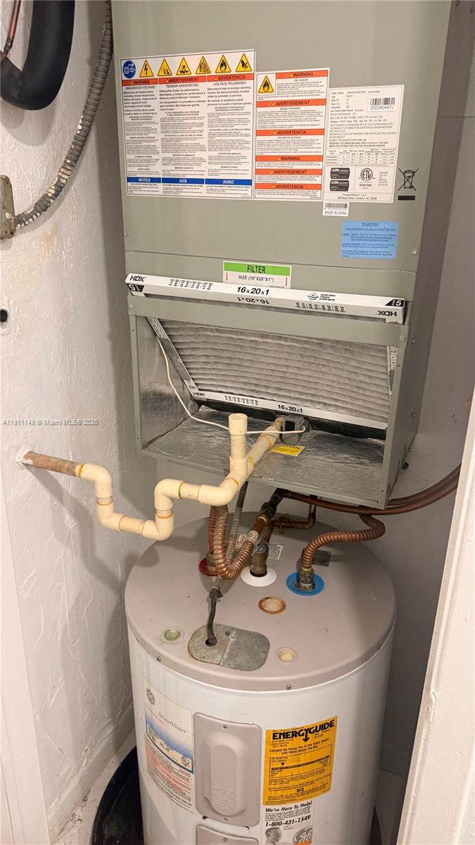 VILLAS OF MIAMI LAKES CON - Residential Lease